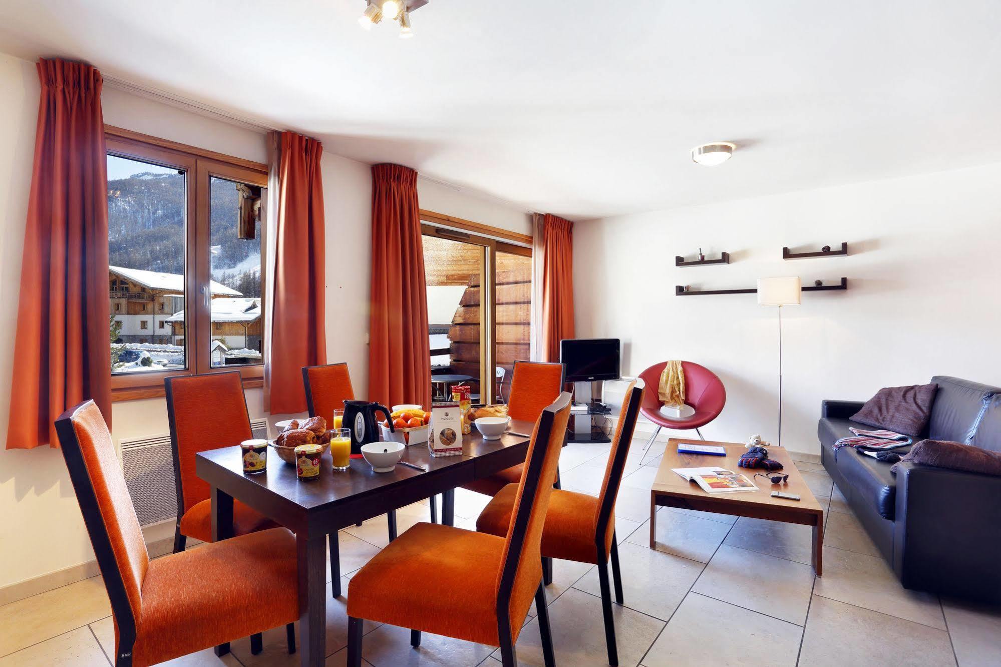 Residence Nemea L'Adret Сен-Шафре Екстериор снимка