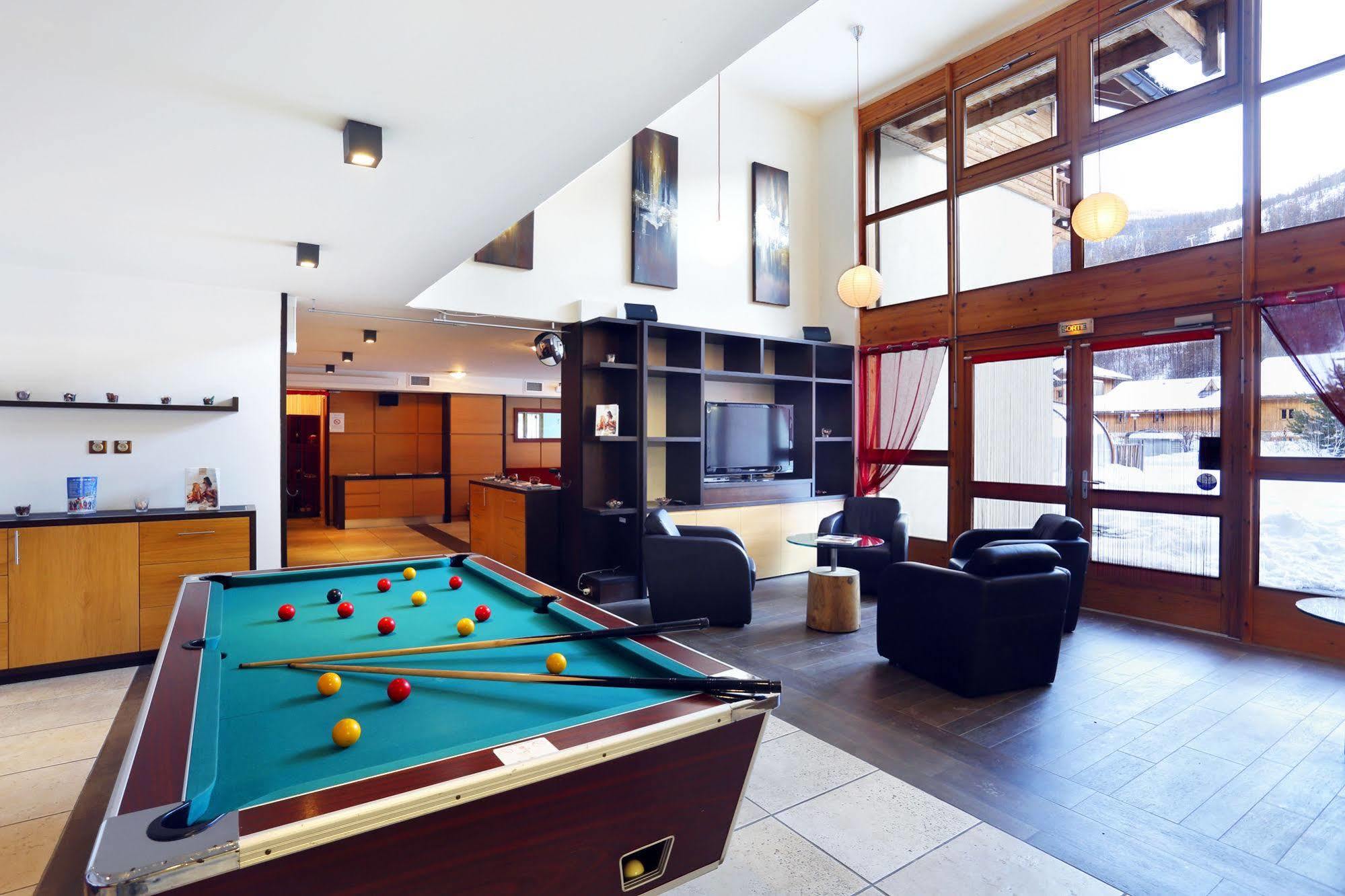 Residence Nemea L'Adret Сен-Шафре Екстериор снимка