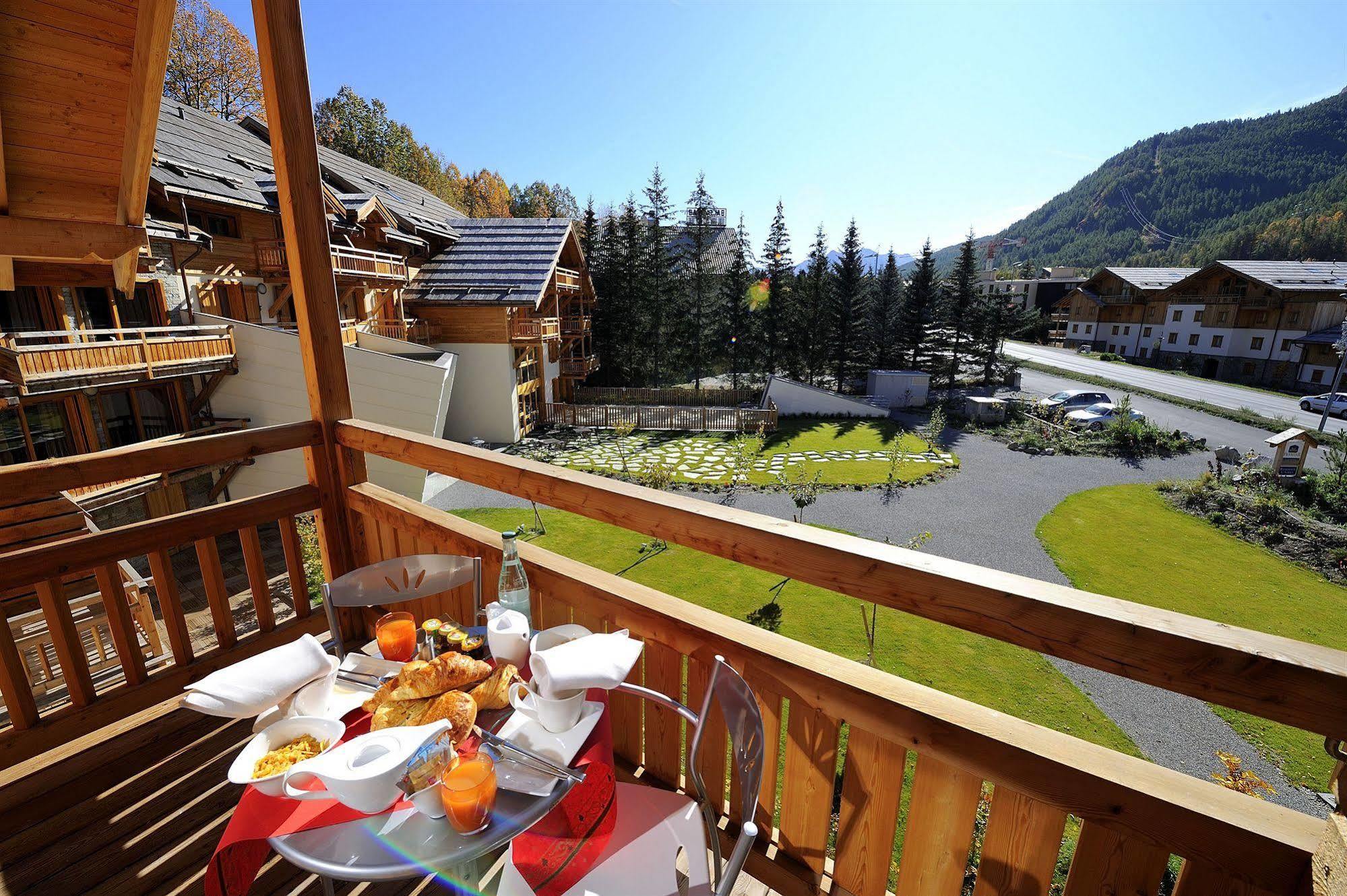 Residence Nemea L'Adret Сен-Шафре Екстериор снимка